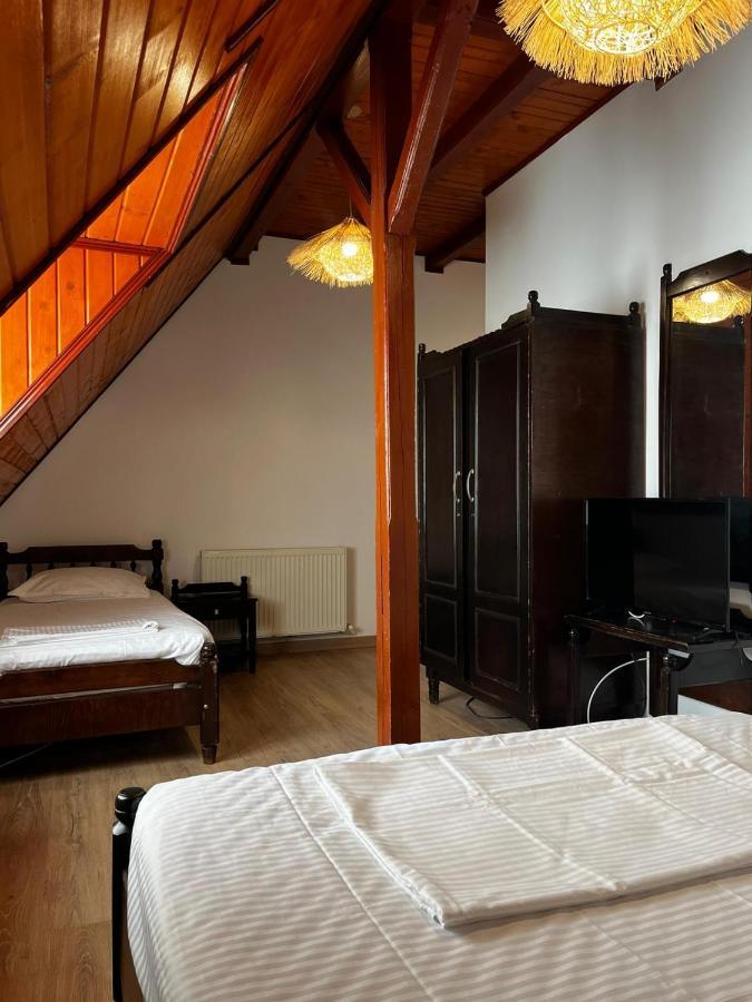 Hotel La Conac Nufaru Exteriér fotografie