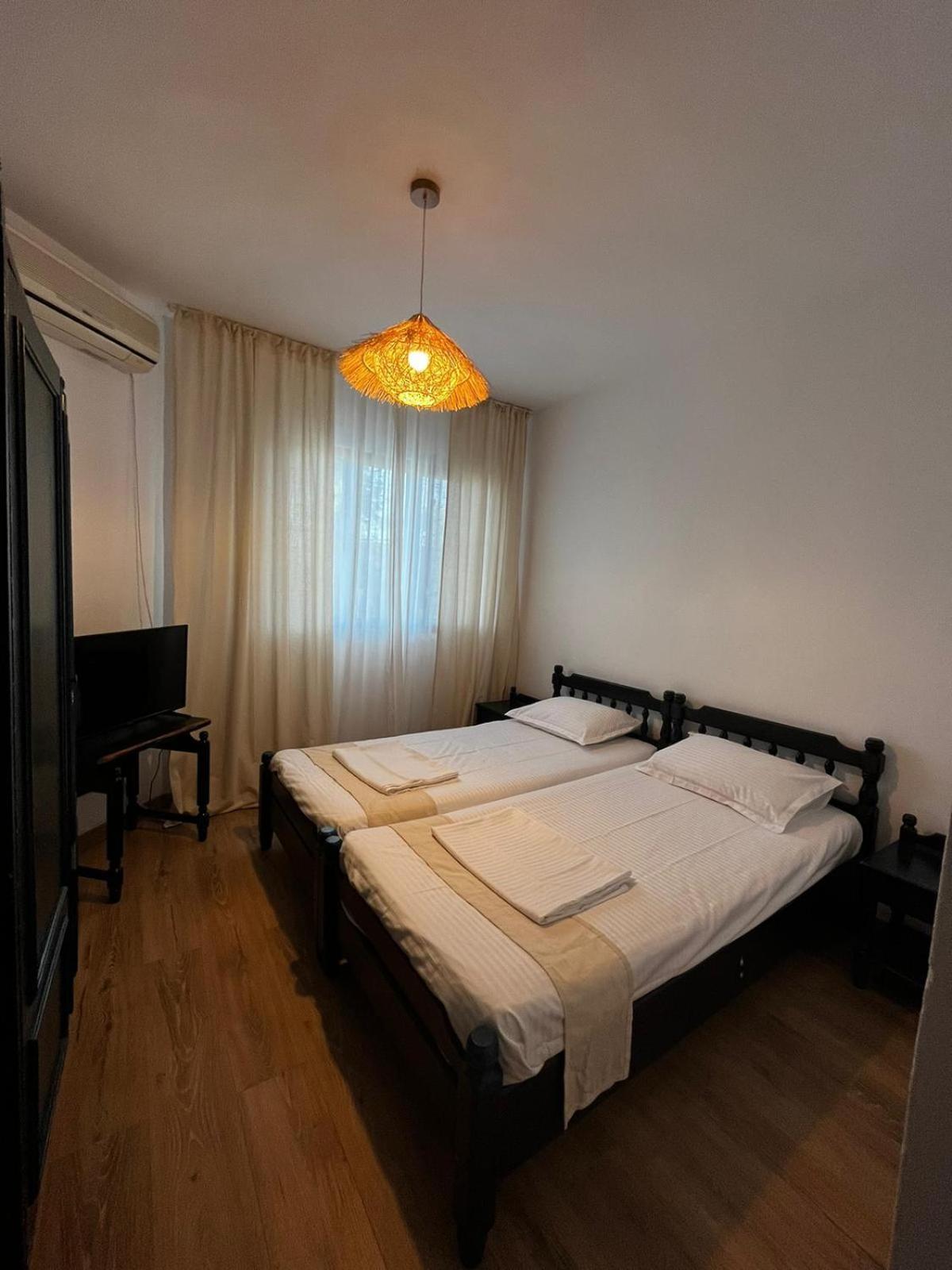Hotel La Conac Nufaru Exteriér fotografie